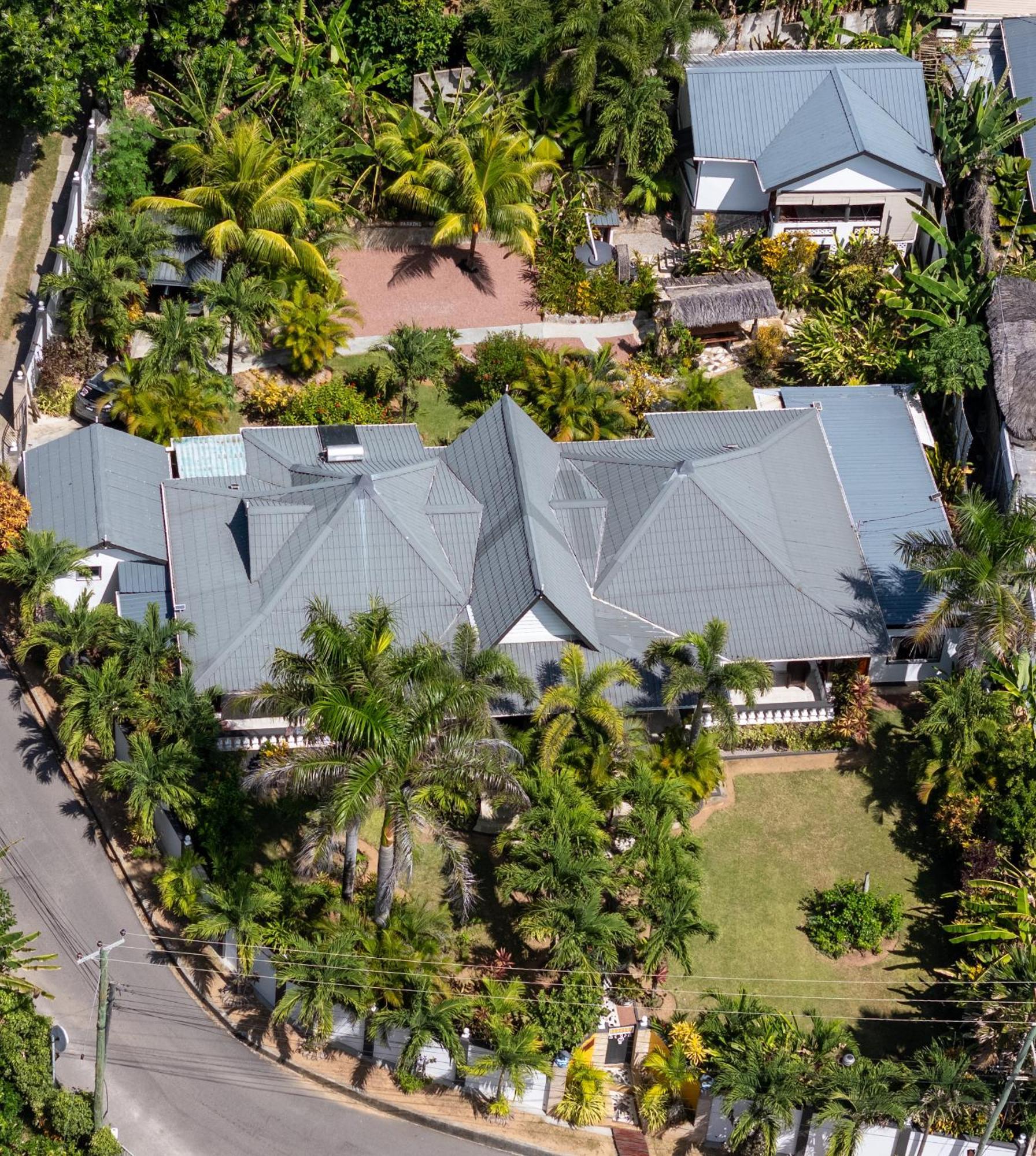 Nid'Aigle Lodge Baie Sainte Anne Exterior photo