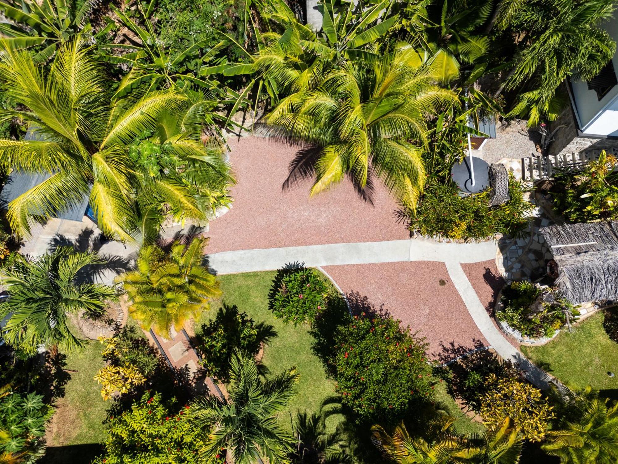 Nid'Aigle Lodge Baie Sainte Anne Exterior photo