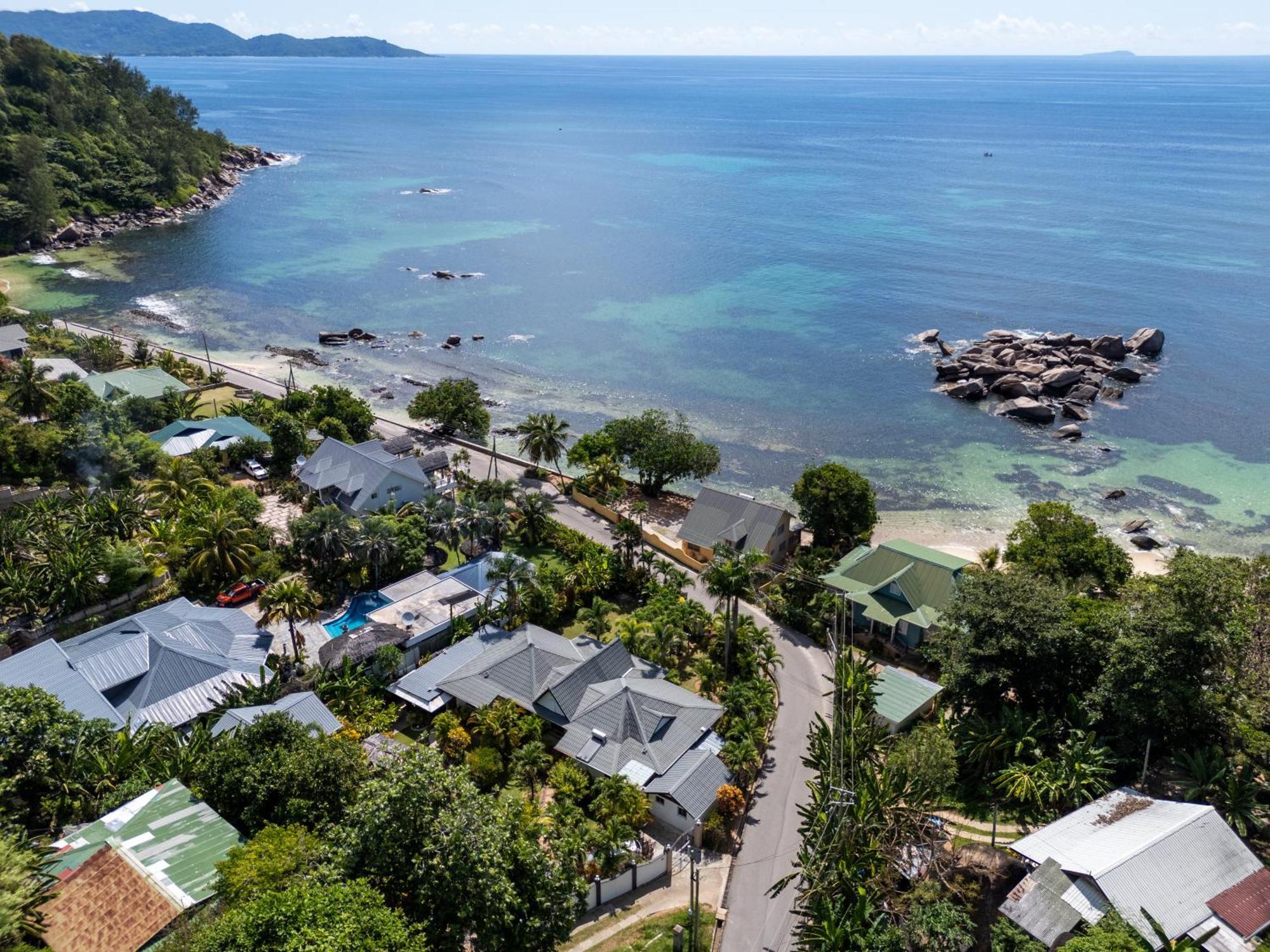 Nid'Aigle Lodge Baie Sainte Anne Exterior photo