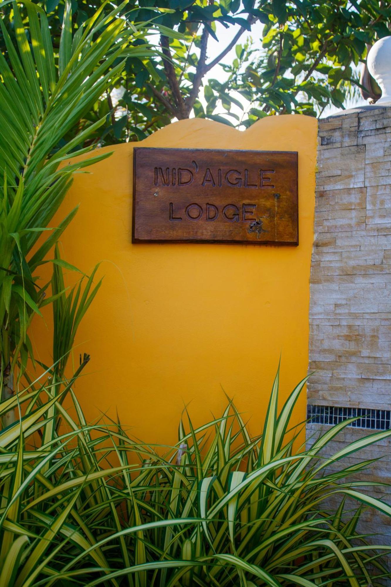 Nid'Aigle Lodge Baie Sainte Anne Exterior photo